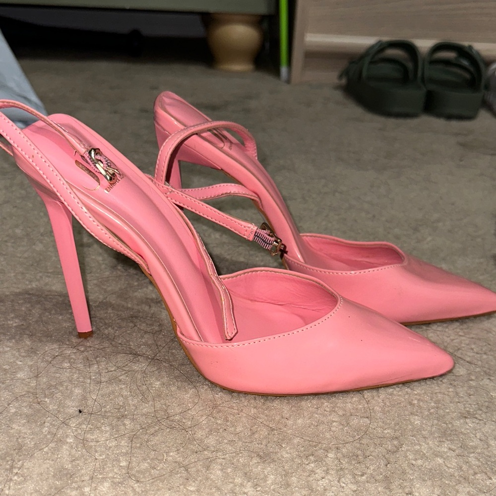 Jennifer Lopez Pink Slingback Heels